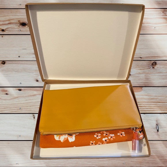 Rachel Pally - NWOT leather fold over clutch - Picture 3 of 9